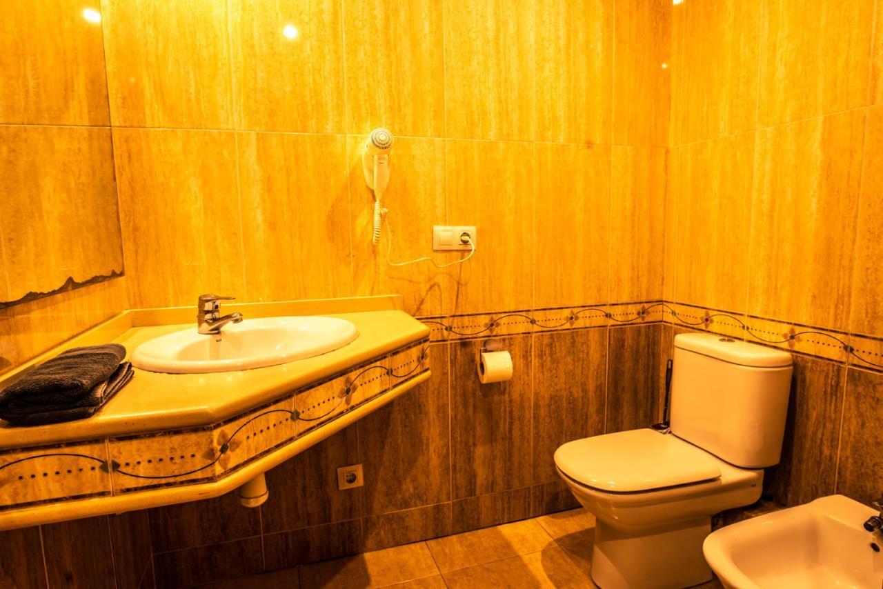 Apartaments Yaco Λορέτ Ντε Μαρ Εξωτερικό φωτογραφία