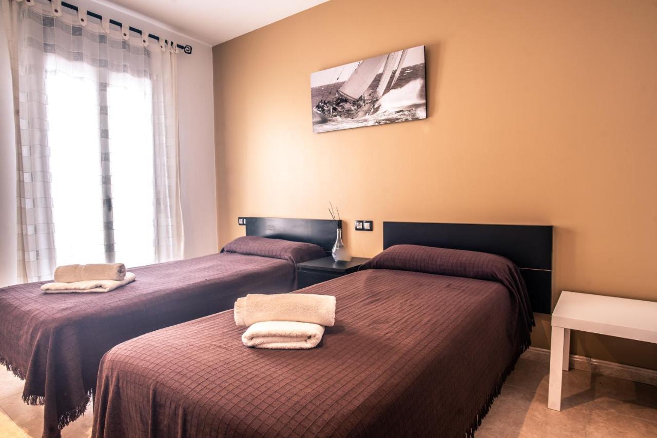Apartaments Yaco Λορέτ Ντε Μαρ Εξωτερικό φωτογραφία