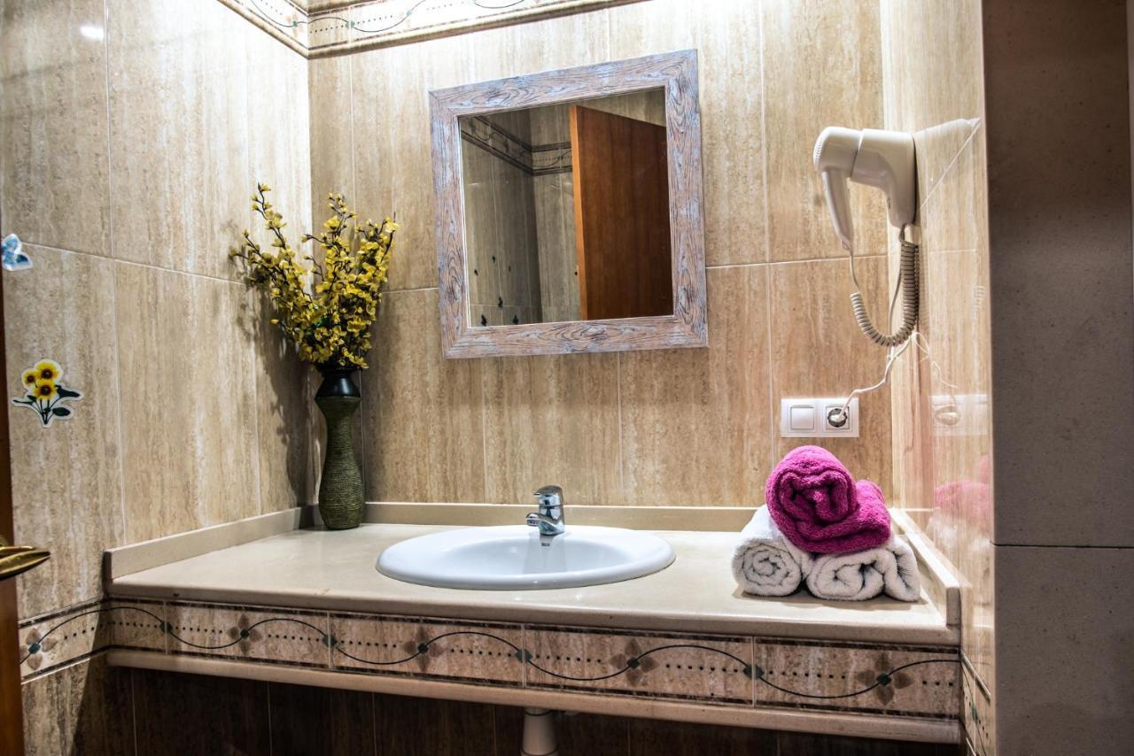 Apartaments Yaco Λορέτ Ντε Μαρ Εξωτερικό φωτογραφία