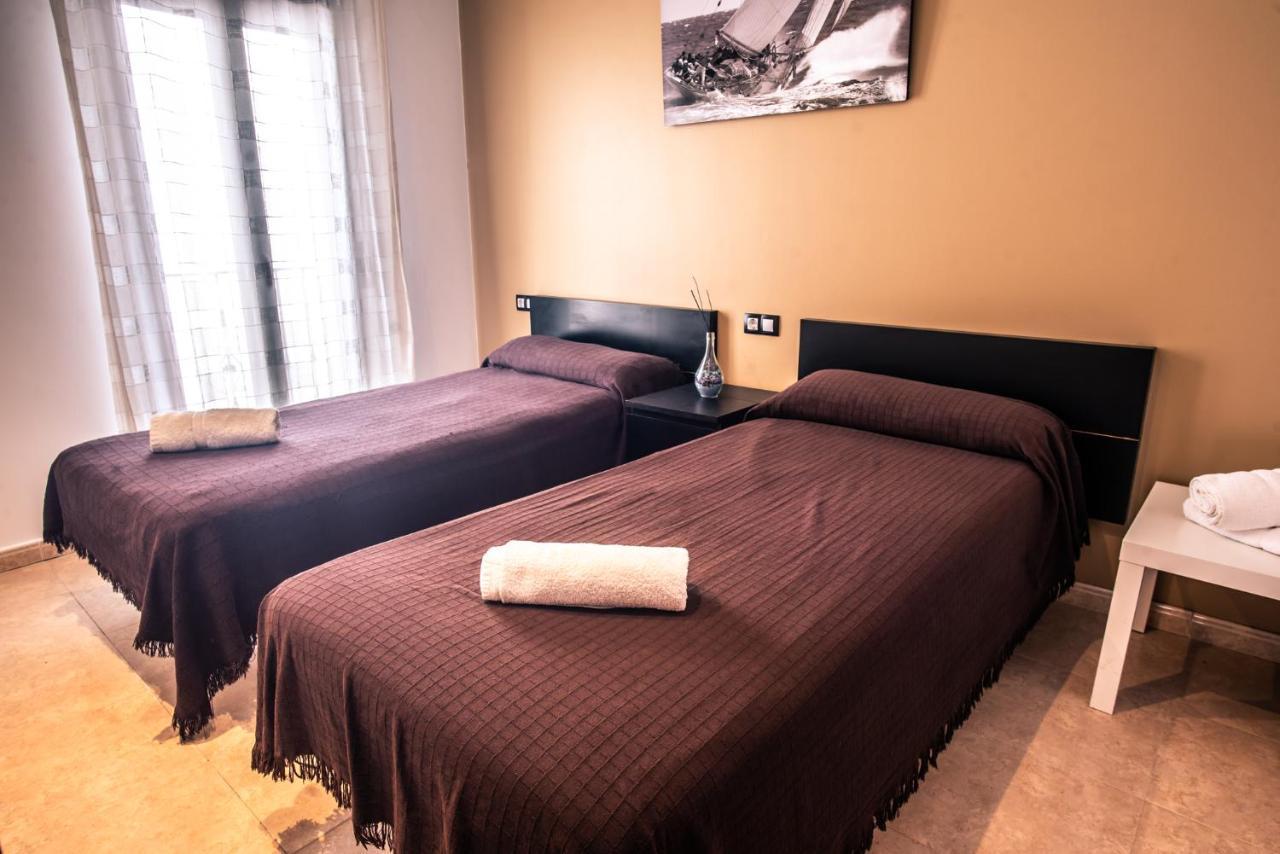 Apartaments Yaco Λορέτ Ντε Μαρ Εξωτερικό φωτογραφία