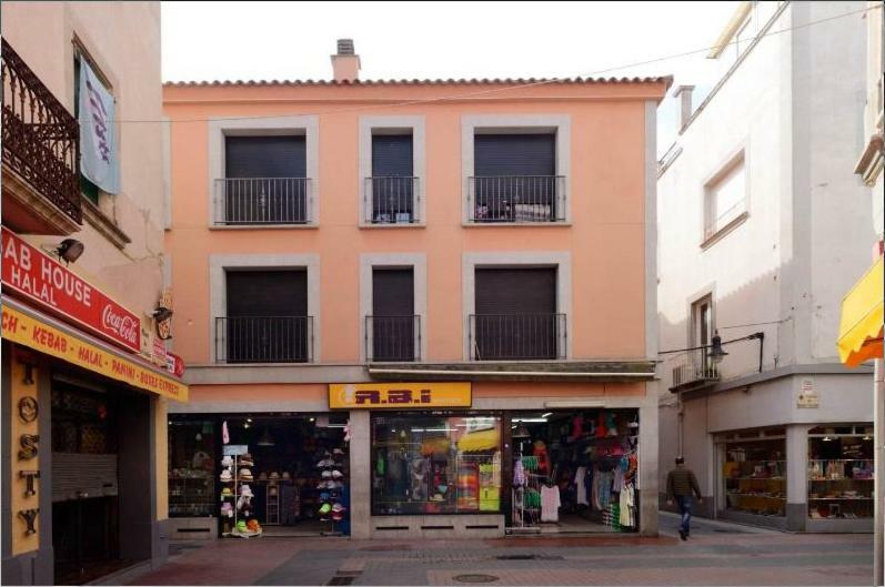 Apartaments Yaco Λορέτ Ντε Μαρ Εξωτερικό φωτογραφία